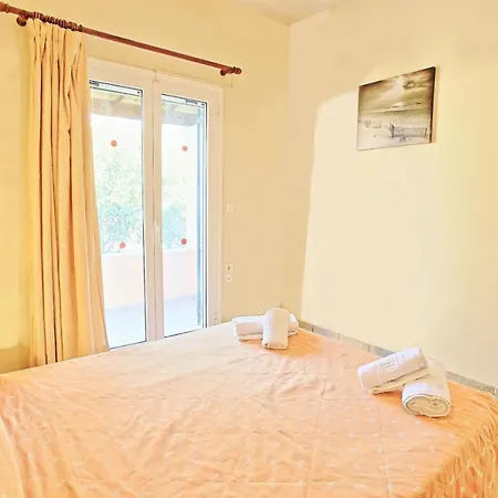 Bella Vasiliki Litheres