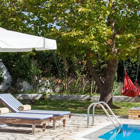 Bella Vasiliki Litheres